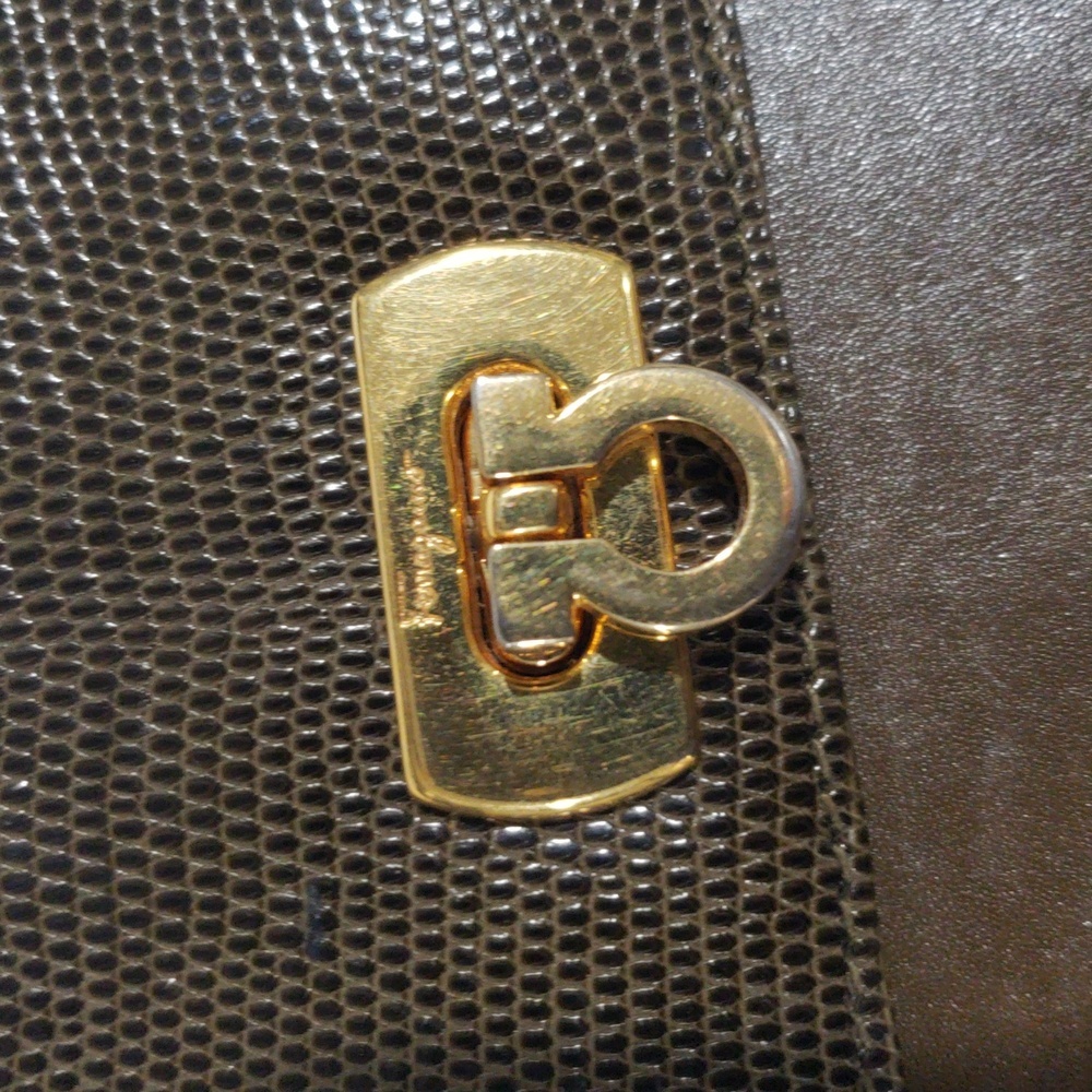 Salvatore Ferragamo Brown Leather Vintage Bi-Fold Wallet – Gancini Luxury Closur - Picture 4 of 14